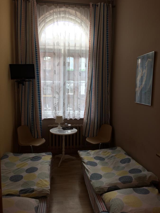 U Szermierzy Vandrerhjem Wrocław Eksteriør bilde